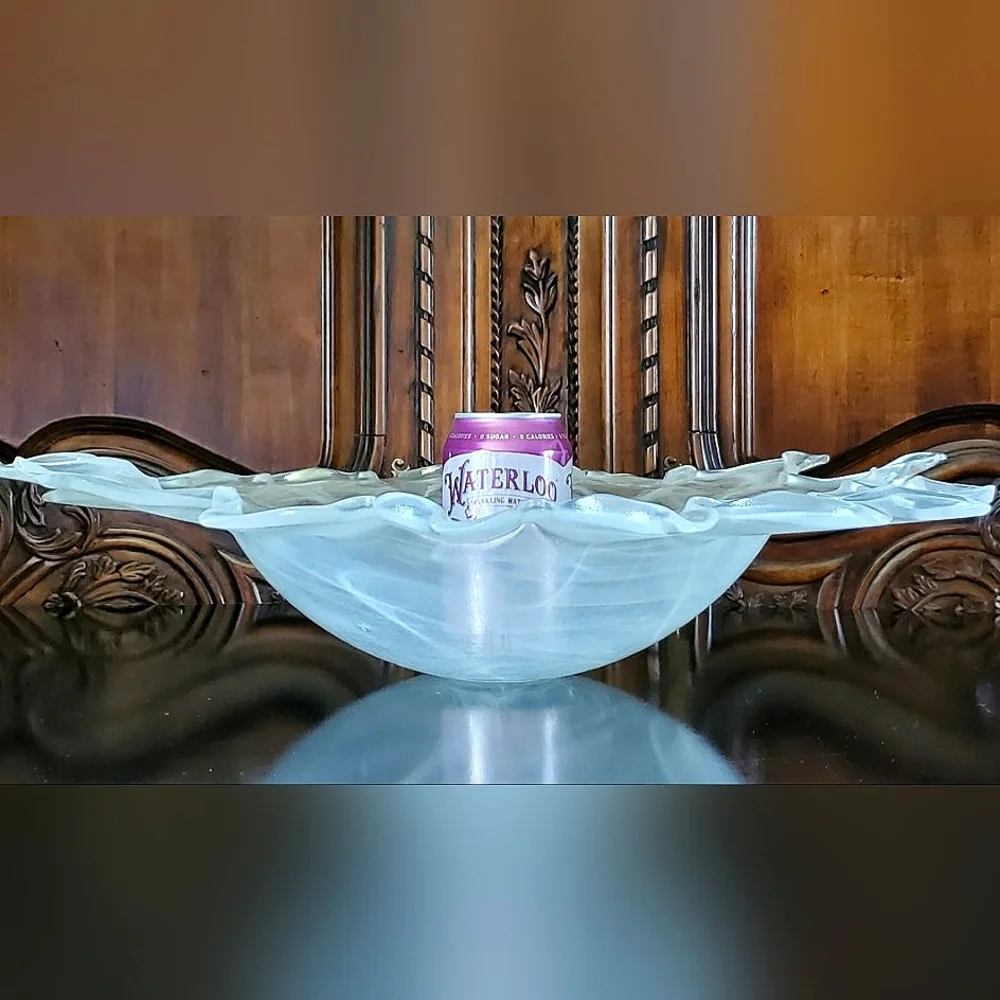 Huge 19 1/2" Helios ☀️ Sun Art Glass Bowl - Picture 8 of 10